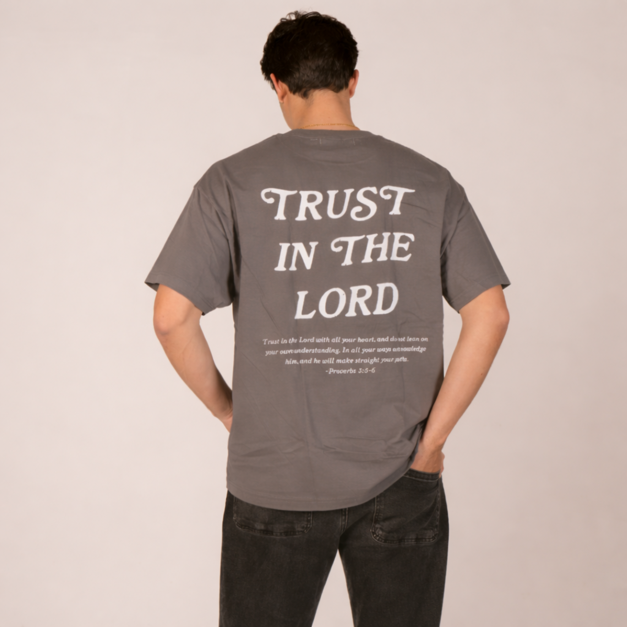 Trust In The Lord | T-Shirt